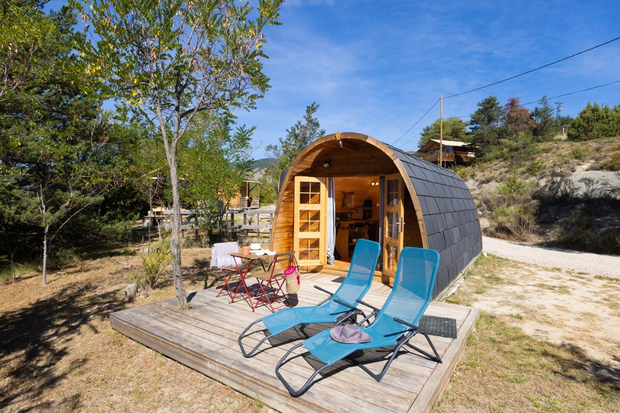 Camping Les Hauts De Rosans Екстер'єр фото